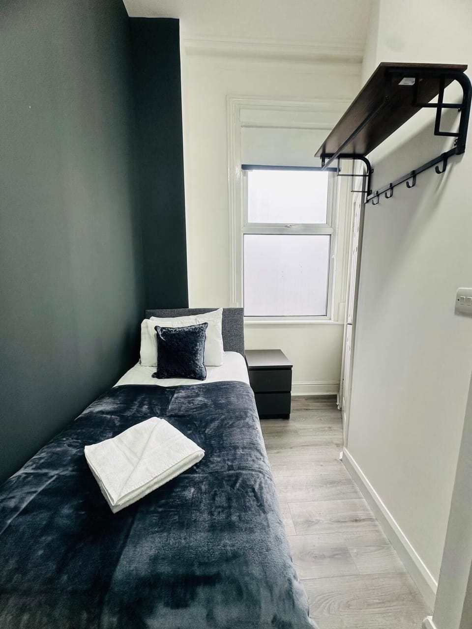 Single Room, 1 Twin Bed, Non Smoking, Private Bathroom