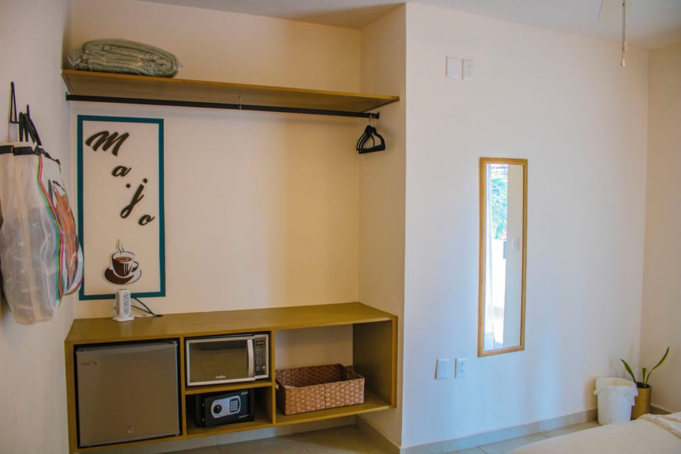 Standard Room, Balcony, City View | Interior