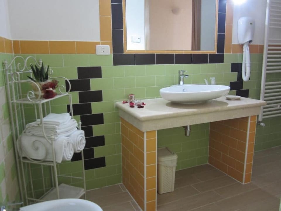 Comfort Double Room, Mountain View | Bathroom | Bidet