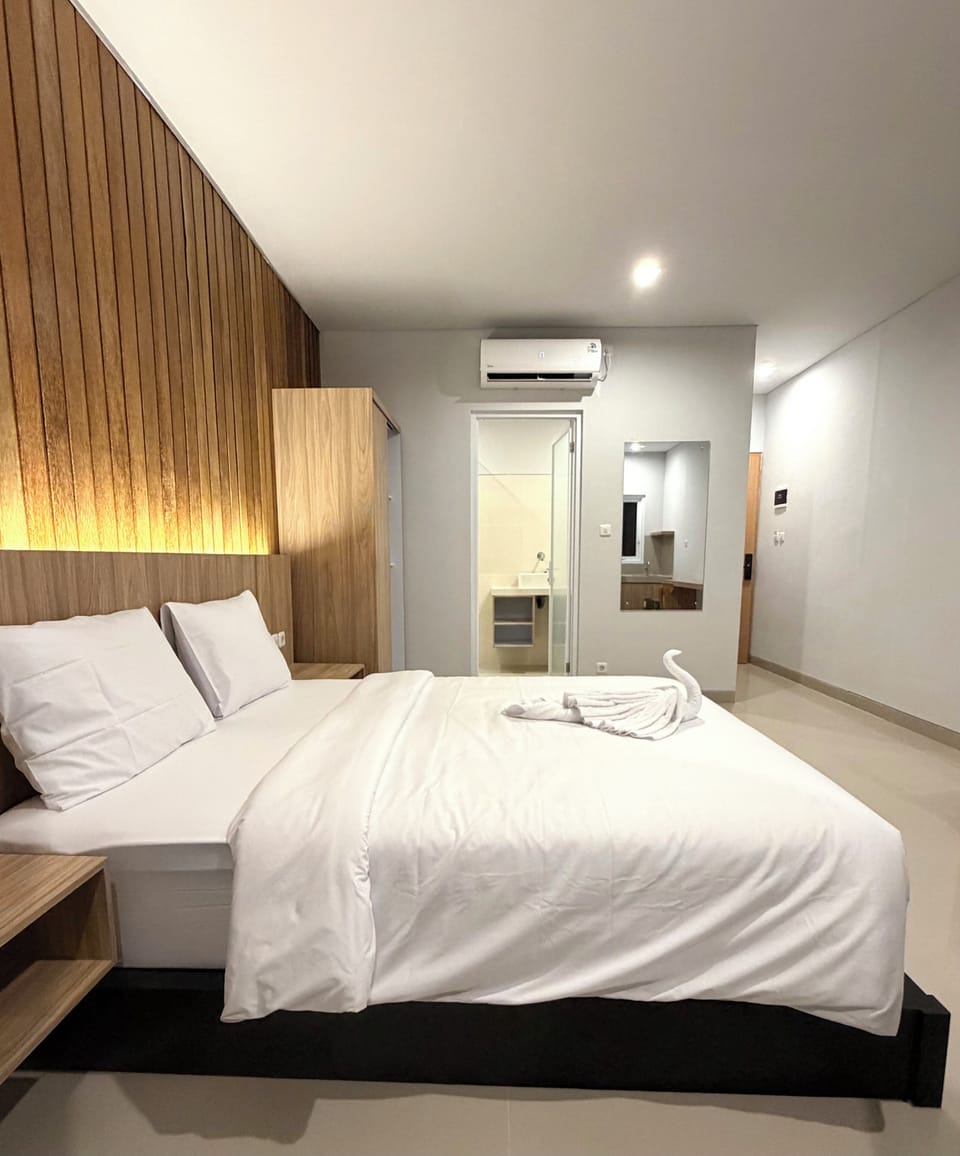 Standard Double Room | Free WiFi