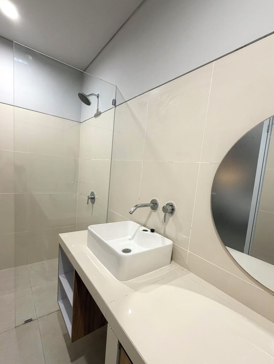 Standard Double Room | Bathroom