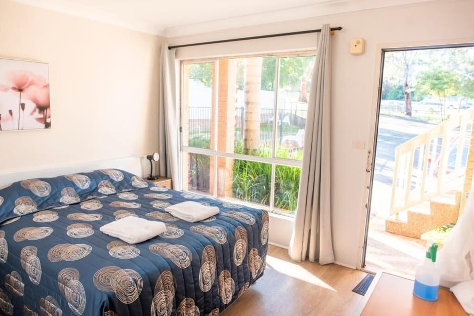 Blackout drapes, soundproofing, iron/ironing board, WiFi (free)