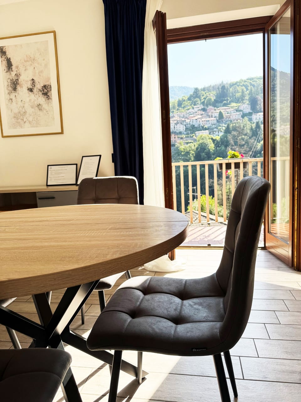 Family Apartment | Living area | Flat-screen TV
