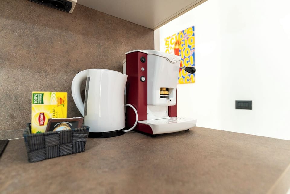 Apartment (2 Bedrooms) | Private kitchenette | Espresso maker, microwave, oven, electric kettle