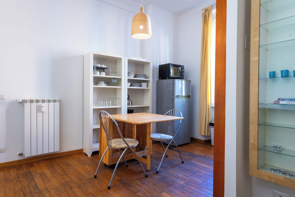 Apartment (1 Bedroom) | Living area | TV