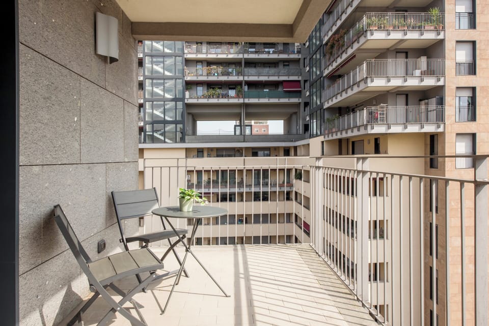 Apartment (1 Bedroom) | Balcony