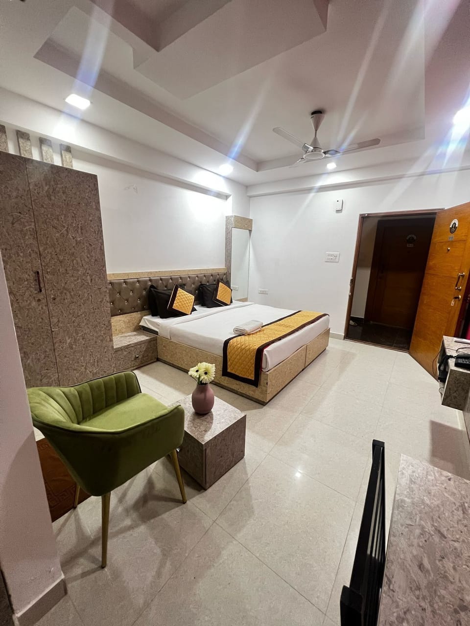 Classic Double Room | Free WiFi