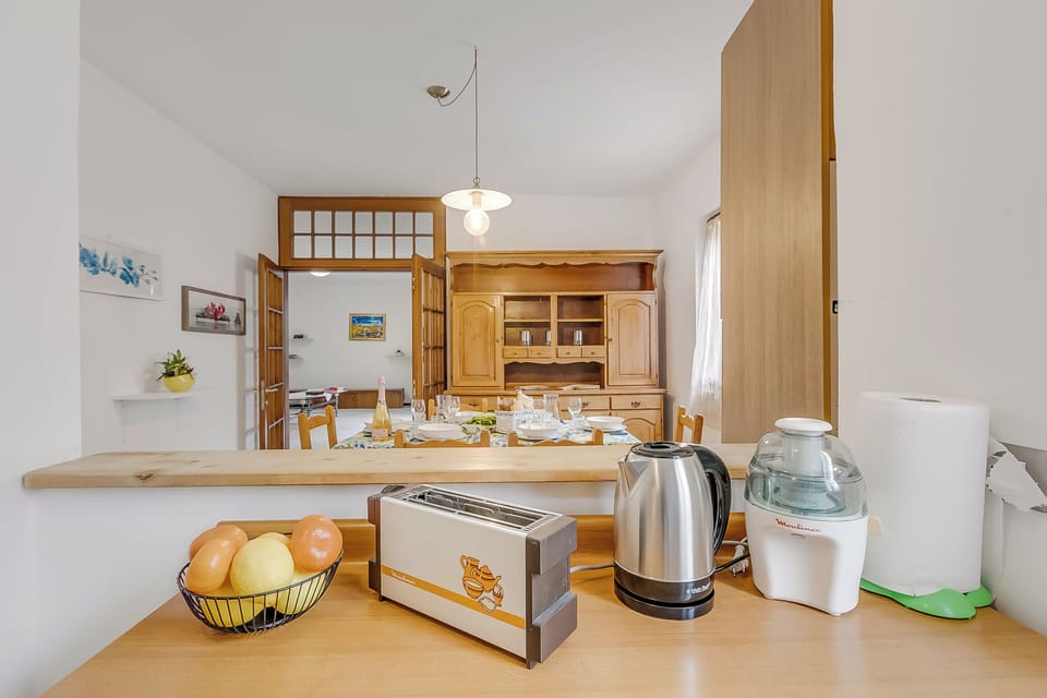 Family House, 3 Bedrooms, 2 Bathrooms (House Tiziana Closeby Mare Argentario) | Dining