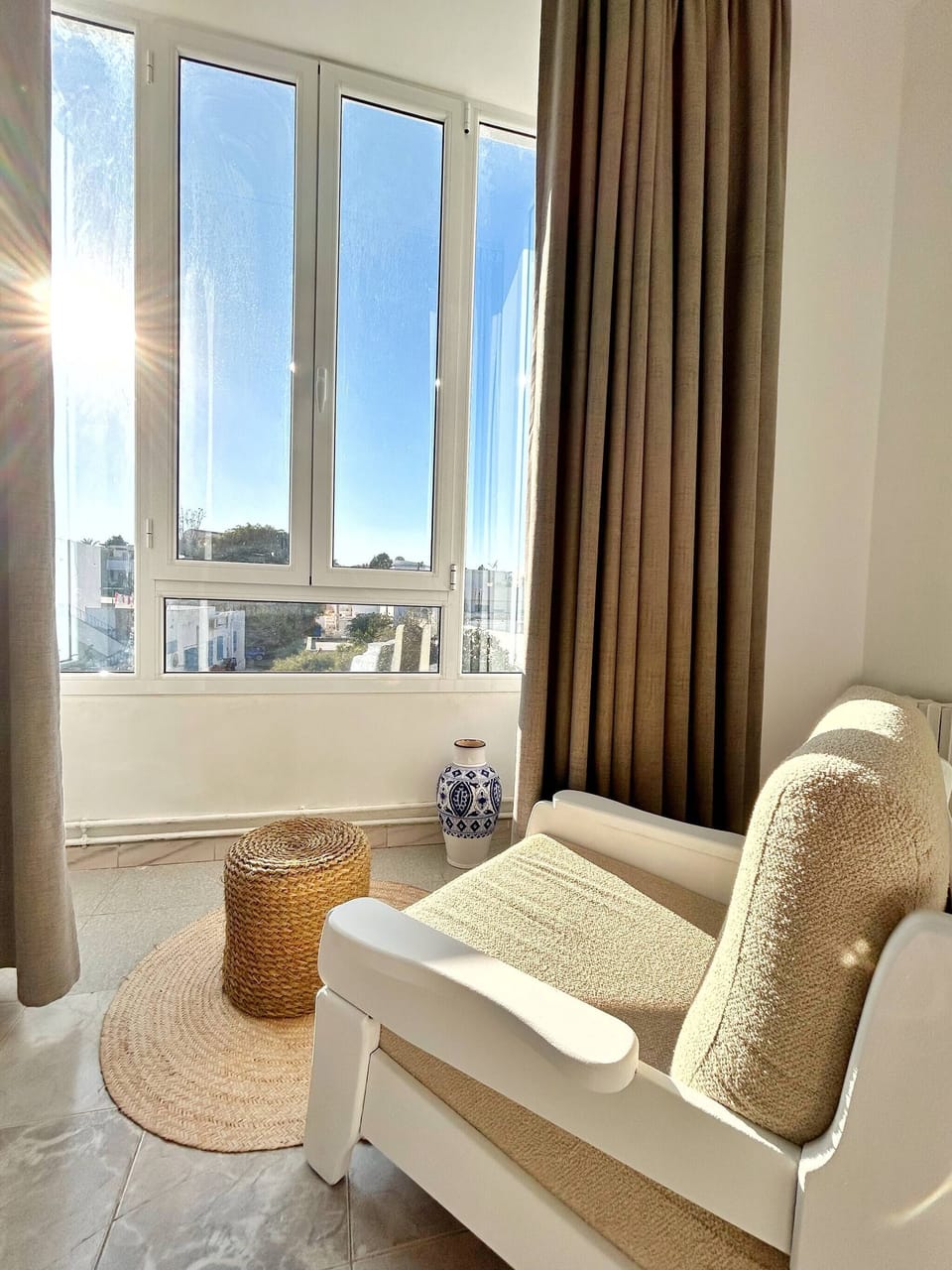 Apartment, 3 Bedrooms, Balcony, City View | Interior