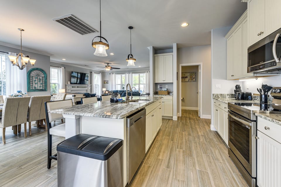 House (4 Bedrooms) | Interior