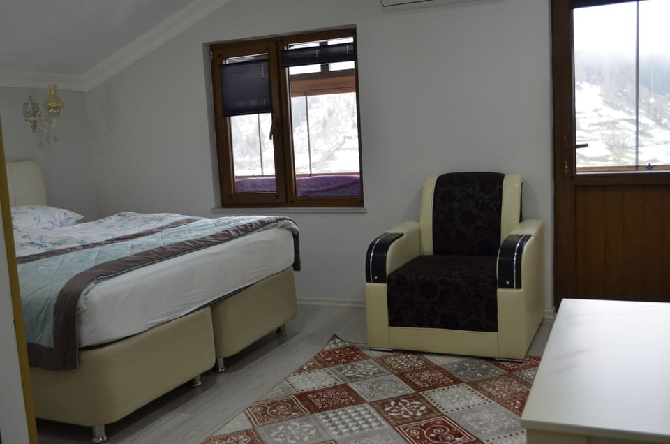 Deluxe Loft | Free WiFi