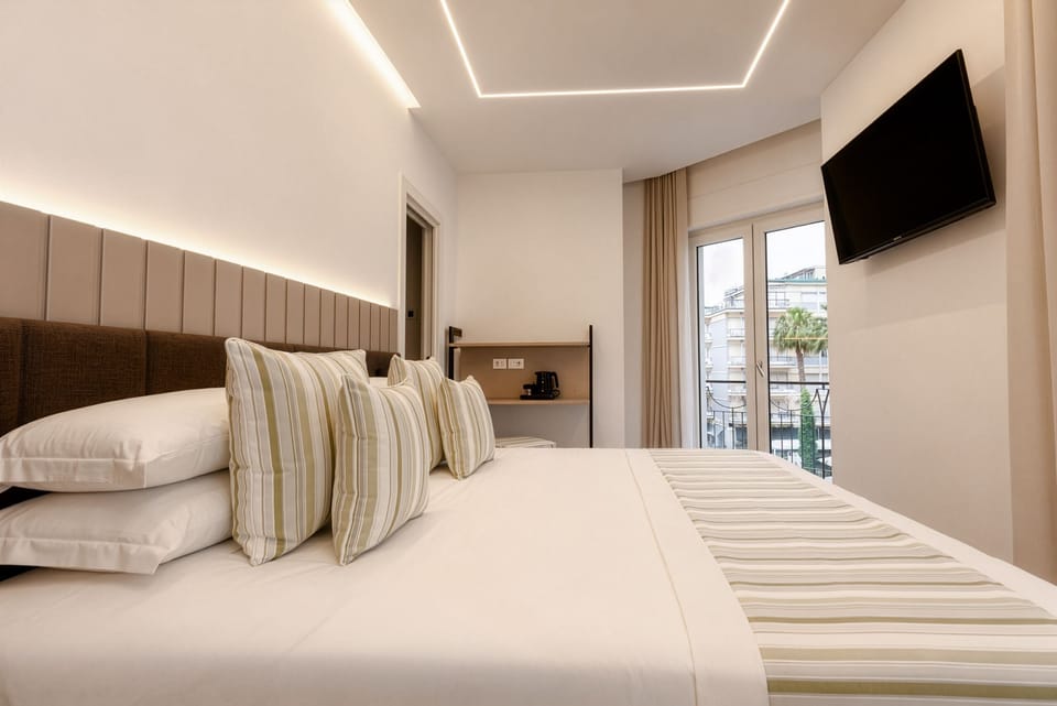 Deluxe Double or Twin Room, Balcony, City View | Free WiFi