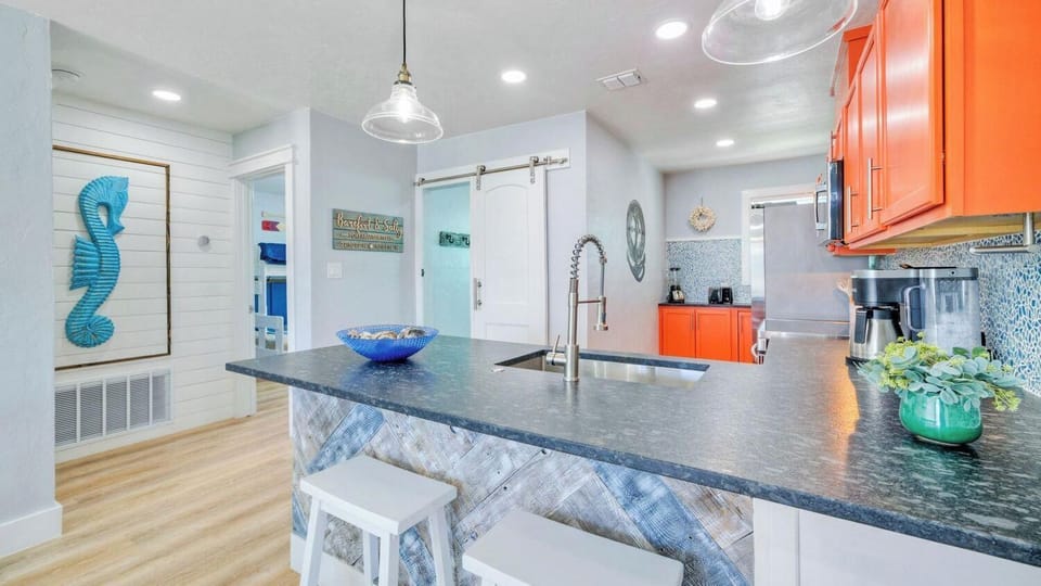 House (Multiple Bedrooms) | Interior