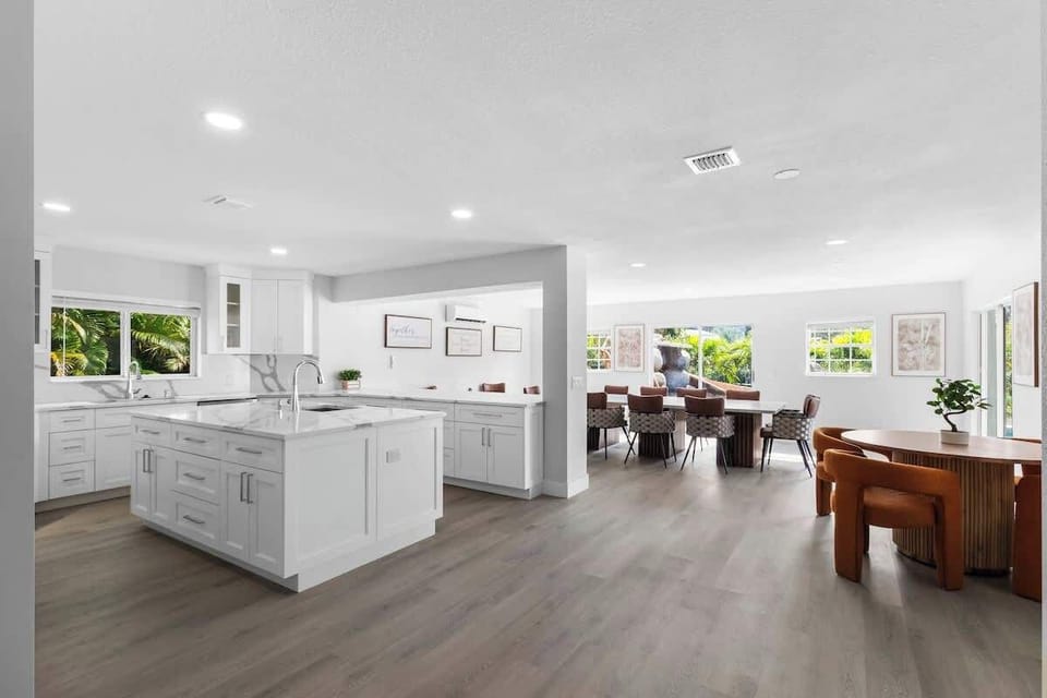Deluxe Villa | Private kitchen | Coffee/tea maker