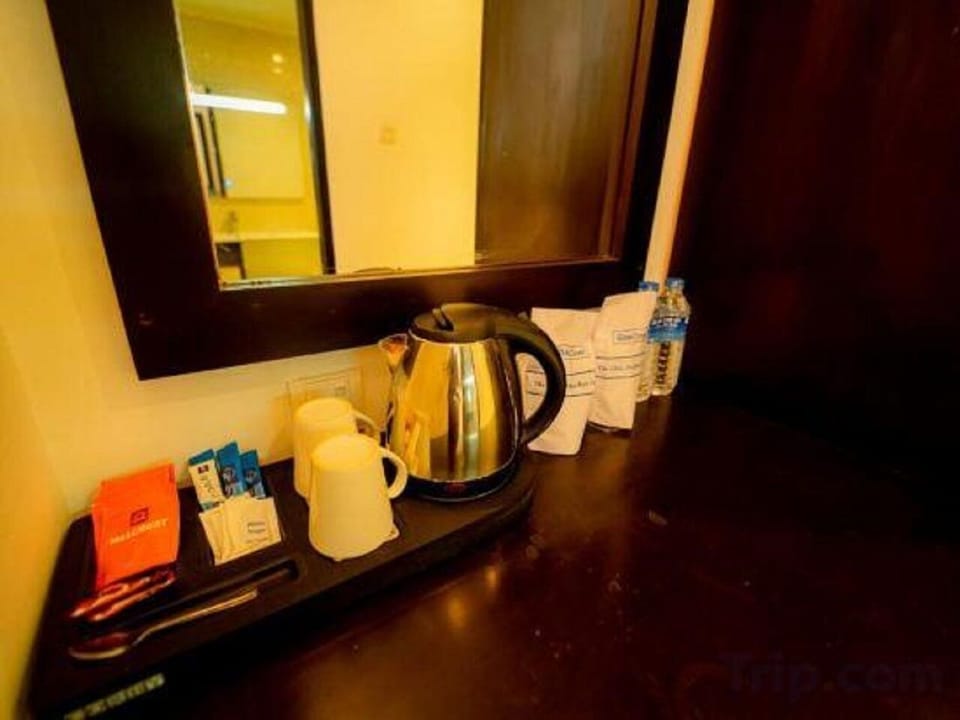 Deluxe Double or Twin Room, Balcony, Ocean View | Coffee and/or coffee maker