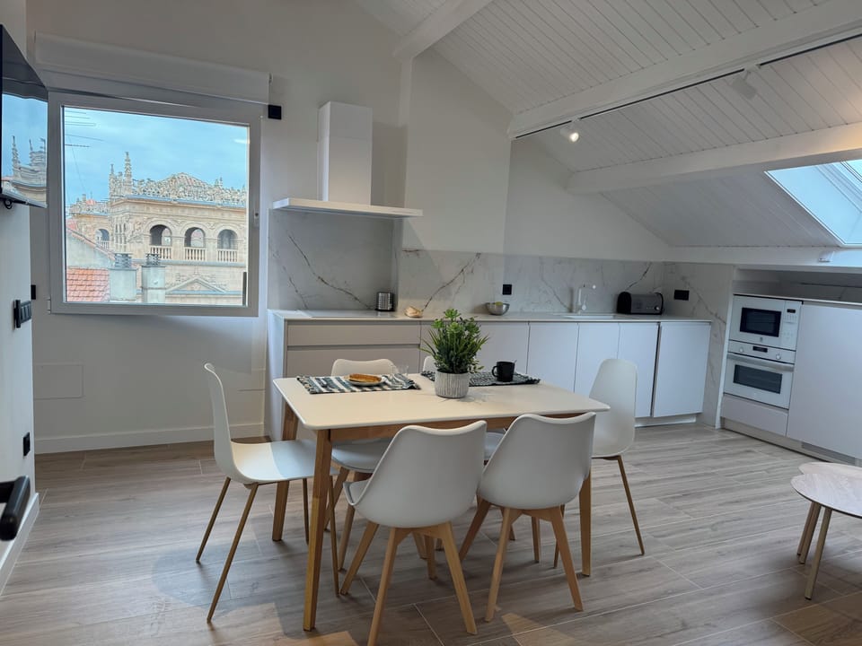 Penthouse, Balcony, City View | Private kitchen | Fridge, microwave, stovetop, coffee/tea maker