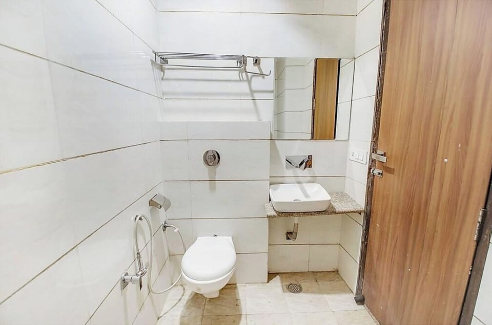 Shower, rainfall showerhead, slippers, bidet
