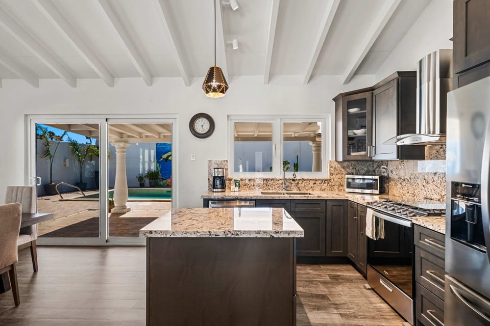 House (4 Bedrooms) | Property amenity