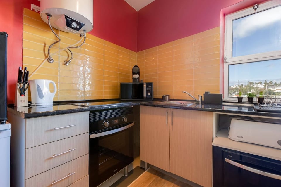 Apartment, 2 Bedrooms, Accessible, Balcony | Interior