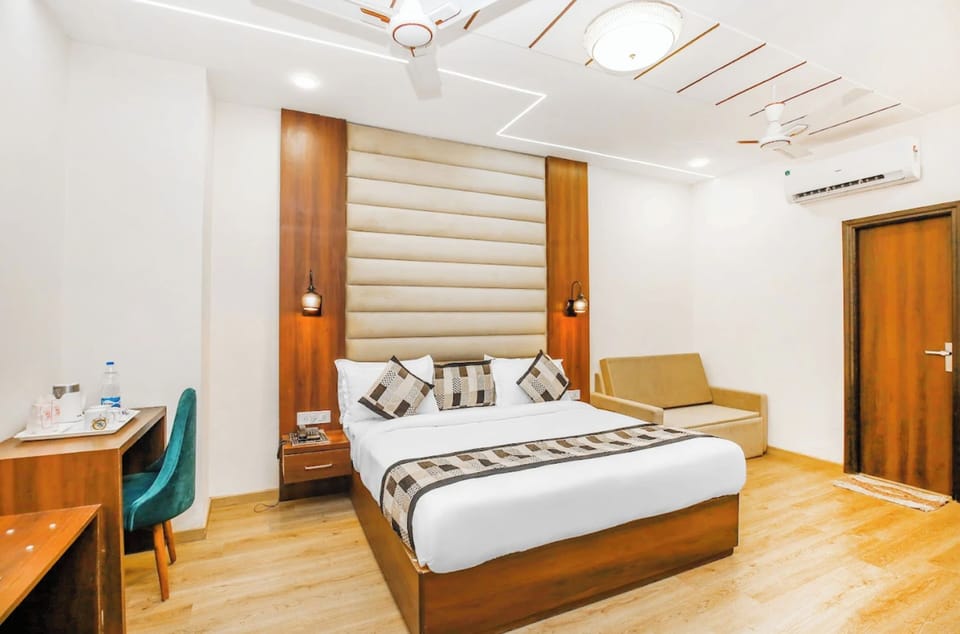 Deluxe Double Room, Air conditioning | View from room