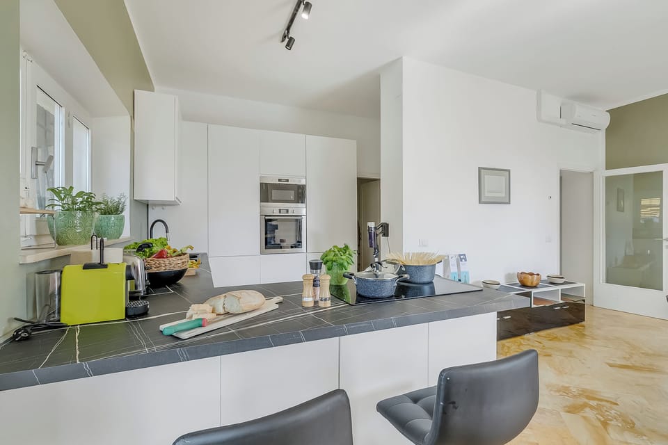 Family House, 4 Bedrooms, Balcony (Villa Talamone With Beautiful Sea) | Private kitchen | Microwave, stovetop, dishwasher, electric kettle