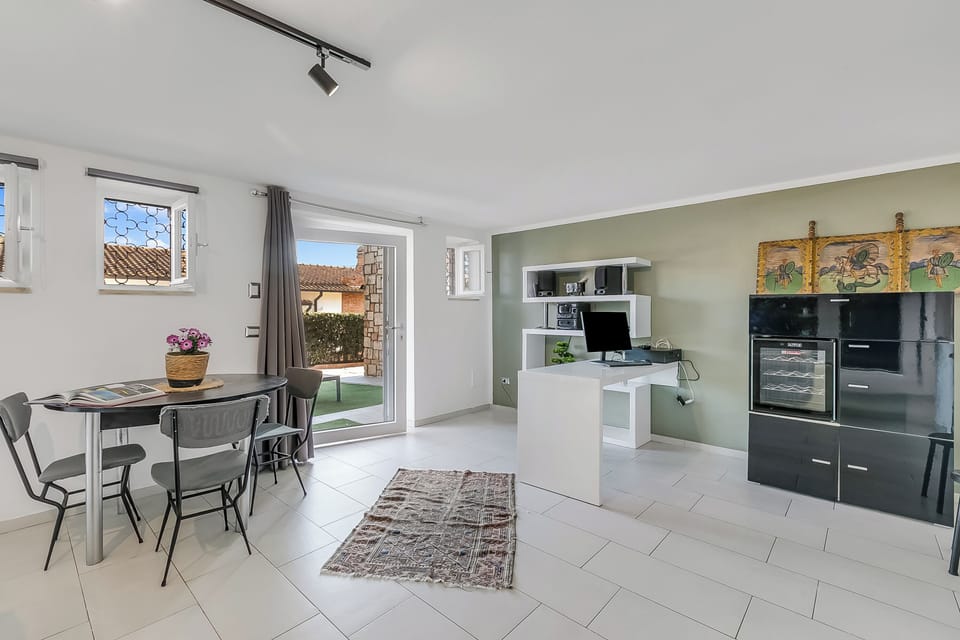 Family House, 4 Bedrooms, Balcony (Villa Talamone With Beautiful Sea) | Interior
