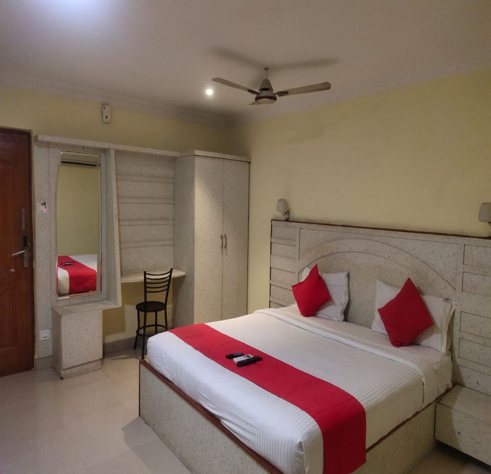 Deluxe Room | Egyptian cotton sheets, premium bedding, desk, free WiFi