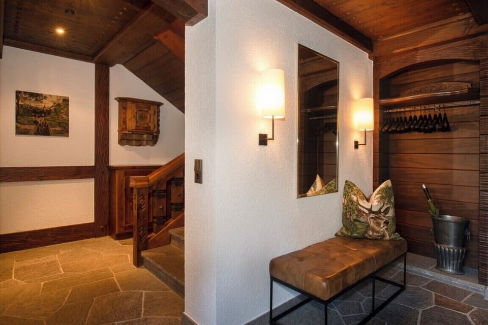 Chalet, 4 Bedrooms, Mountain View | Interior