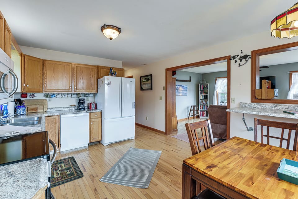 House (2 Bedrooms) | Interior
