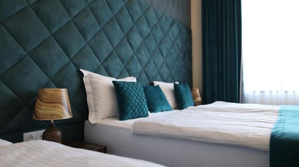 Triple Room, Balcony, Mountain View | In-room safe, WiFi (free)