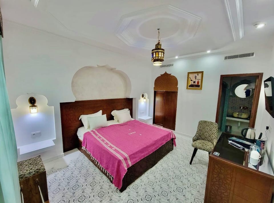 Double or Twin Room | Minibar, desk, laptop workspace, blackout drapes