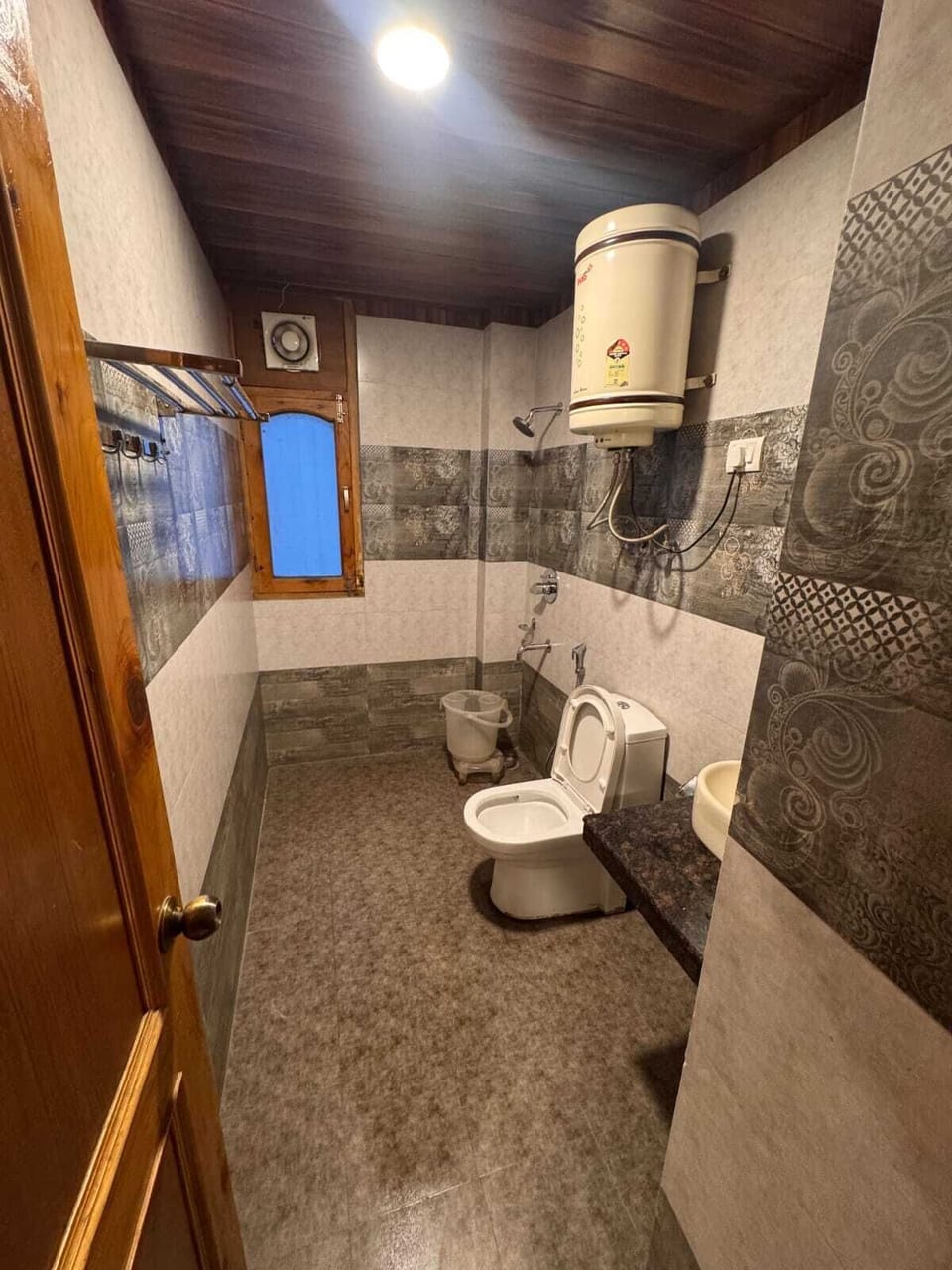 Family Double Room, 2 Double Beds, Mountain View | Bathroom | Shower, free toiletries, slippers, towels
