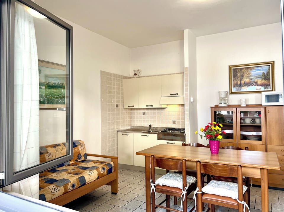 Apartment, 1 Bedroom, City View | Interior