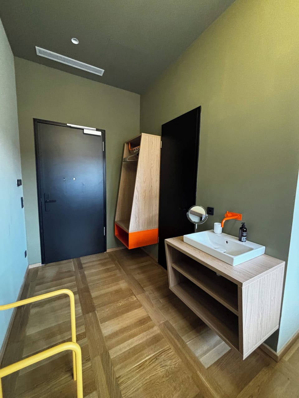 Standard Double Room | Desk, laptop workspace, WiFi (free)