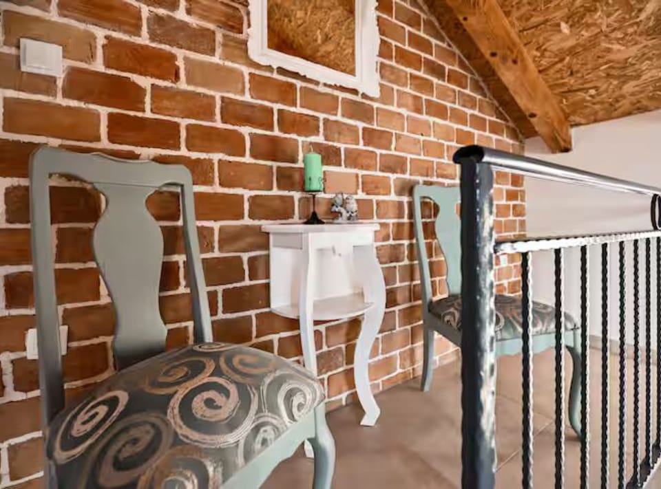 House (Two Bedroom Holiday Home) | Balcony