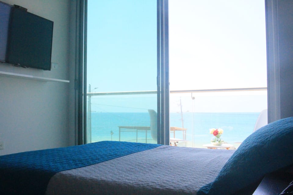 Romantic Double Room, 1 Double Bed, Ocean View | In-room safe, cribs (free), WiFi (free), bed sheets