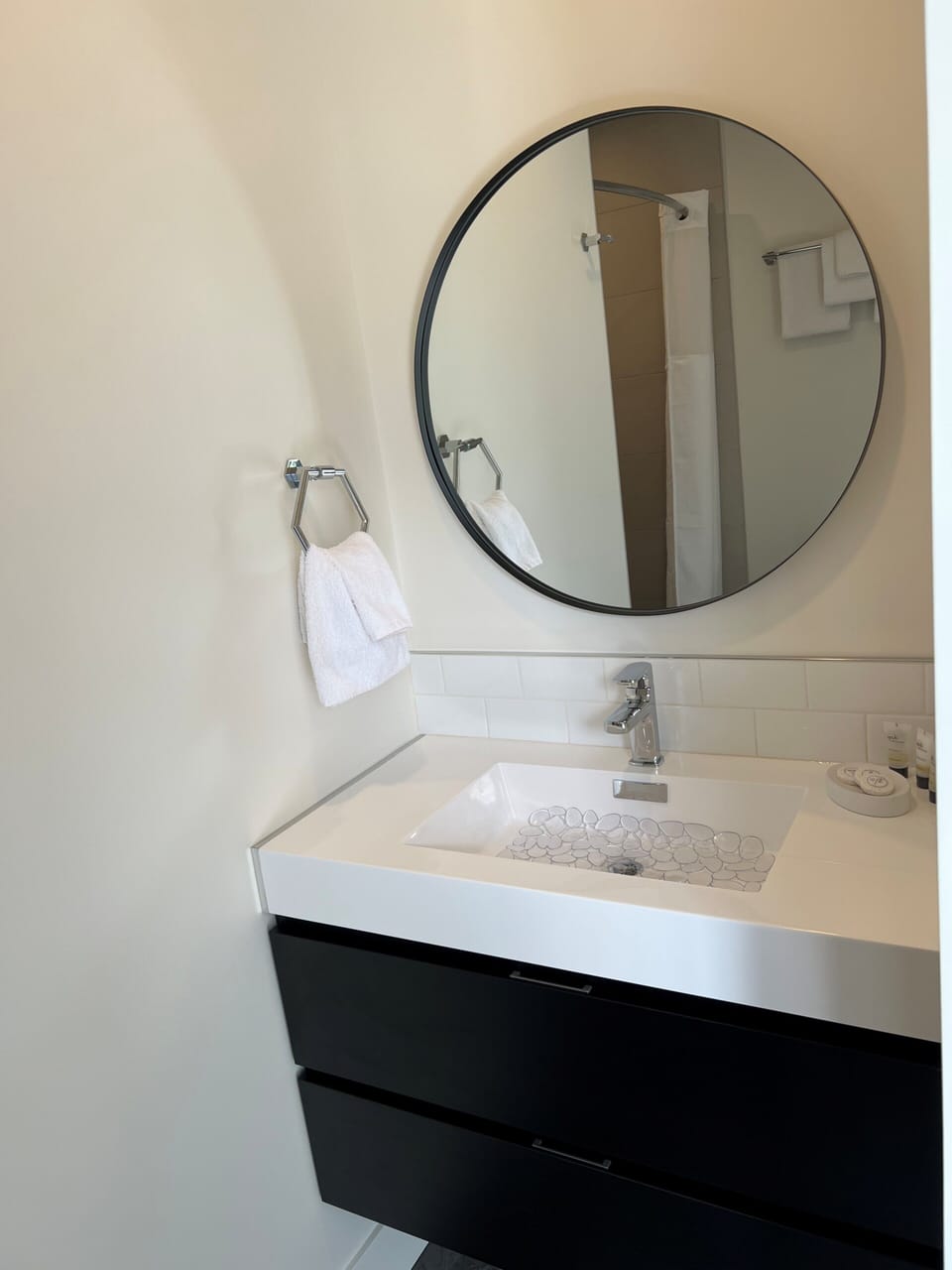 Motel Room 3 | Bathroom