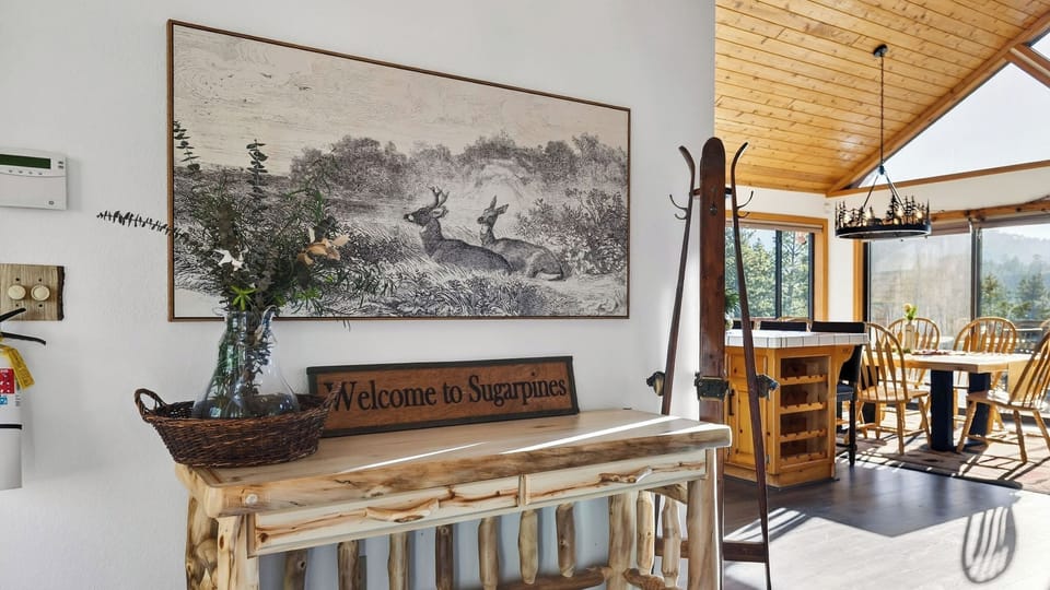 House (4 Bedrooms) | Interior