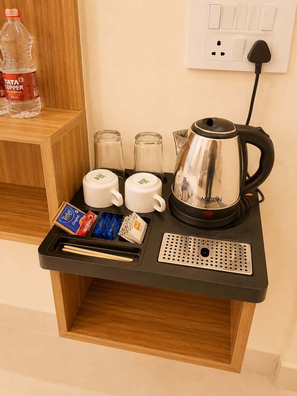 Deluxe Room | Desk, free WiFi