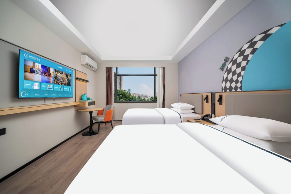 Business Twin Room | Desk, laptop workspace