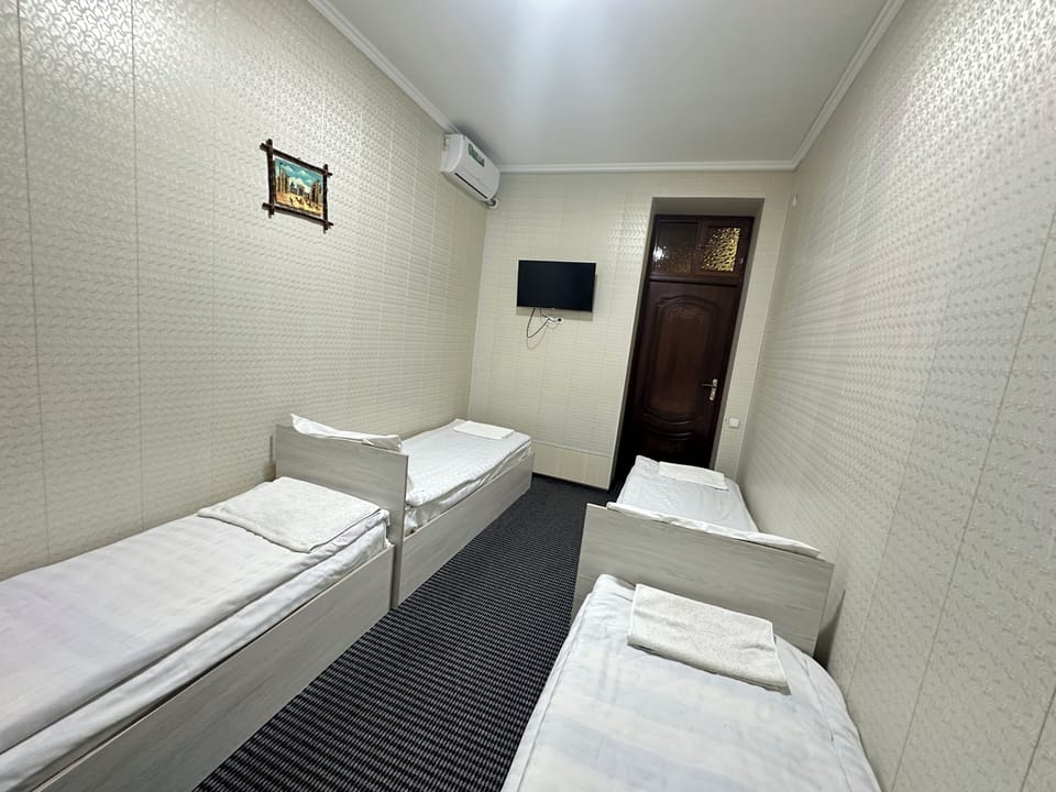 Quadruple Room, Garden View | Soundproofing, WiFi (free)