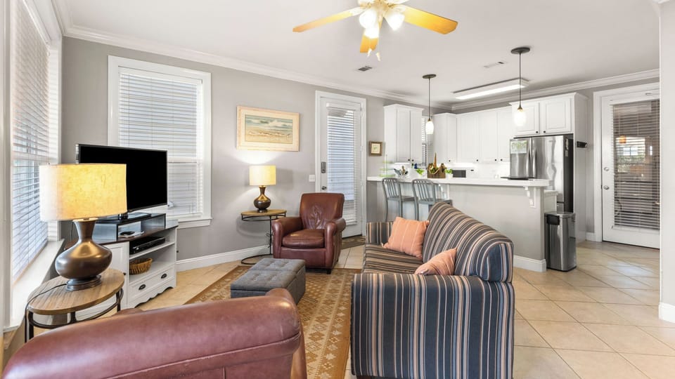 House, Multiple Beds, Patio, Garden View (Pooling Around) | Living area