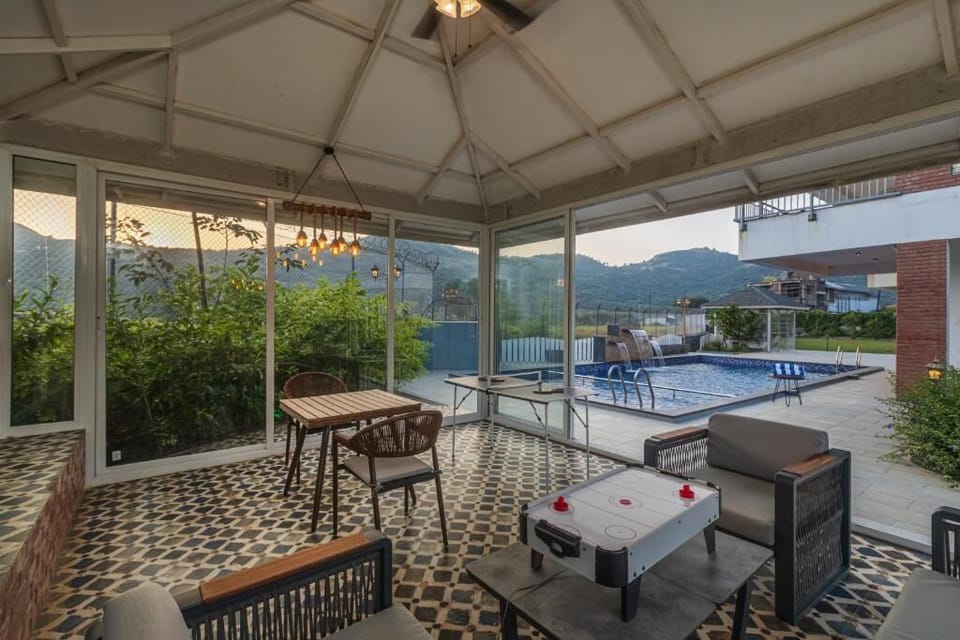 Deluxe Villa | Outdoor dining