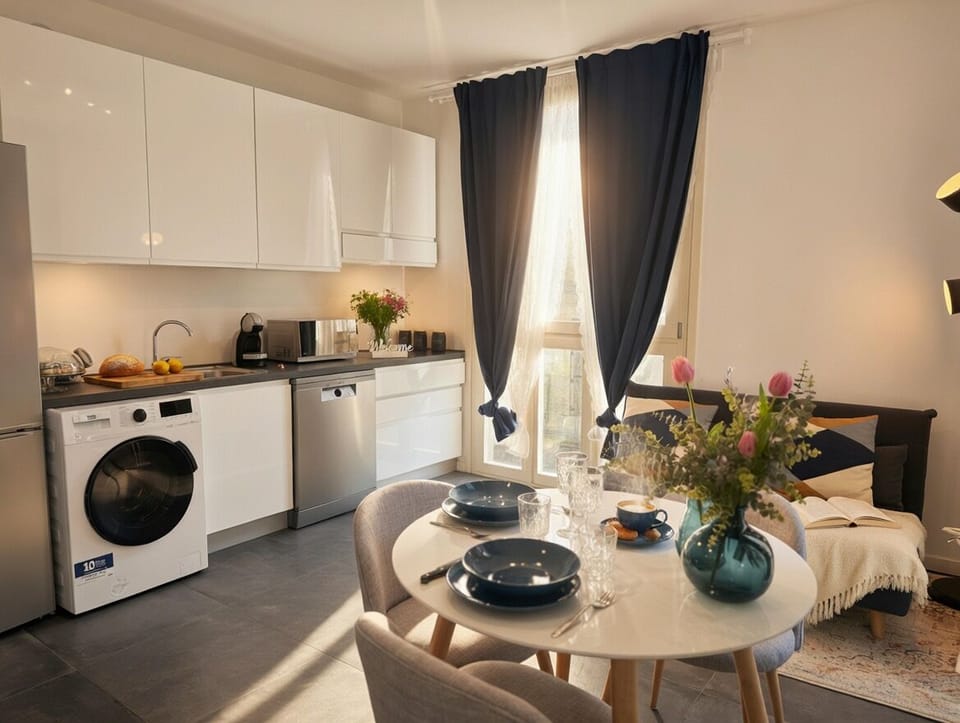 Deluxe Penthouse, Courtyard View | Interior