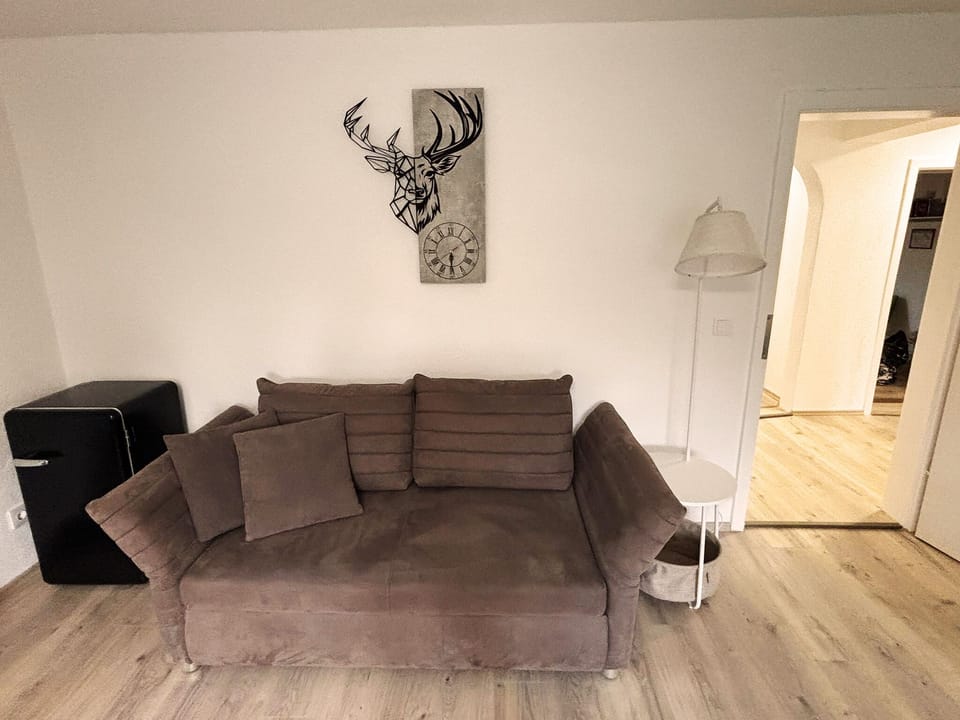 Deluxe Apartment, Resort View | Living area