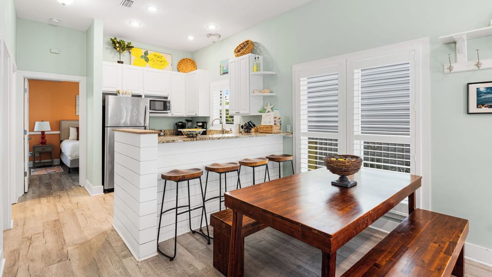 House, Multiple Beds, Patio, Garden View (The Lemon Drop Main House) | Dining
