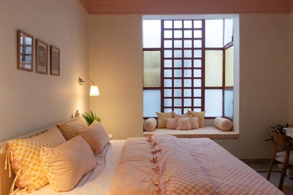 Deluxe Double Room | Iron/ironing board, free WiFi