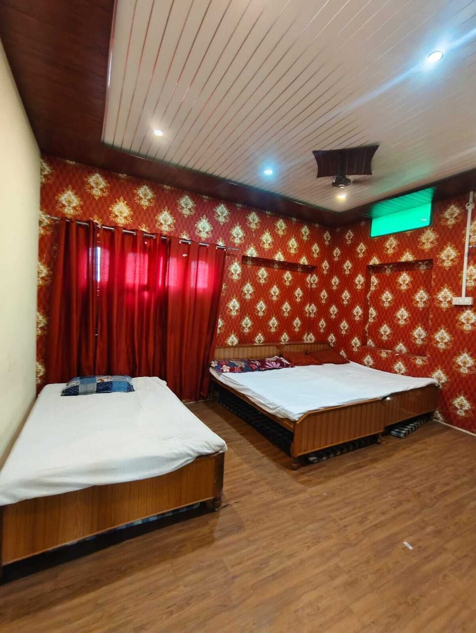 Deluxe Room | Free WiFi