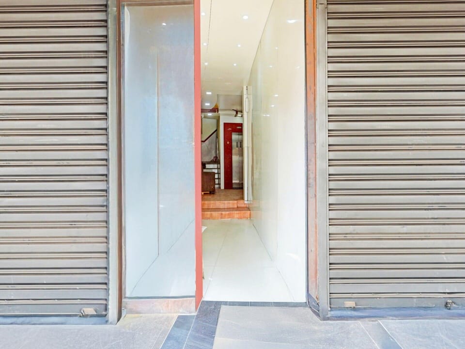 House | Reception