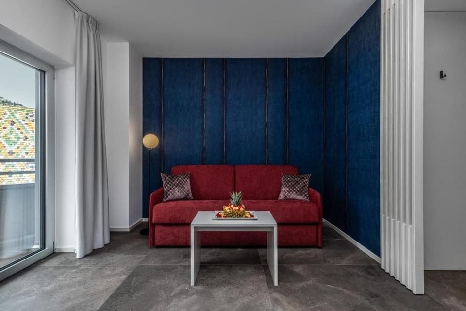 Superior Double or Twin Room, Balcony | Living area